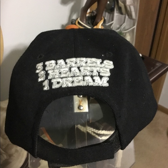 3 Barrels,2 Hearts, 1 Dream New Hat - Picture 2 of 6